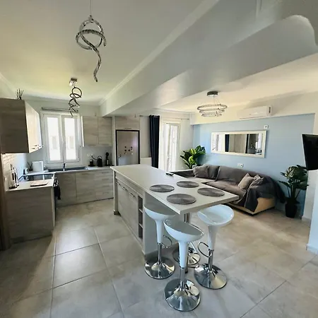 Crystal House דירה *